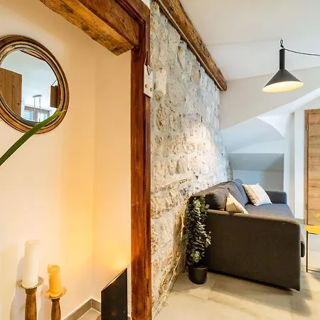 Stone Oasis Vito Apartment