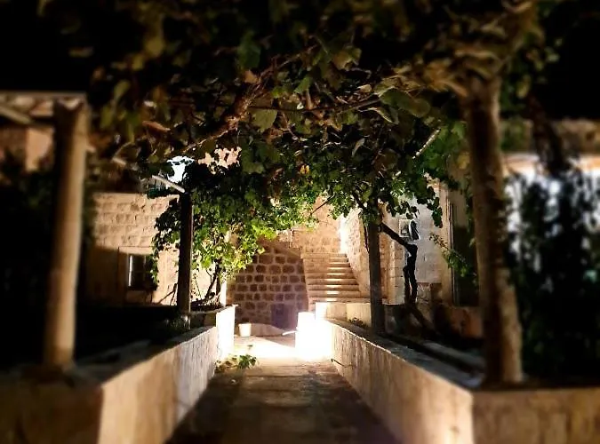 Stone Oasis Vito