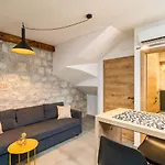 Apartment Stone Oasis Vito