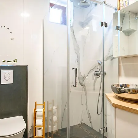 Stone Oasis Vito דירה